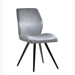 Meet your Posher, Kemesha